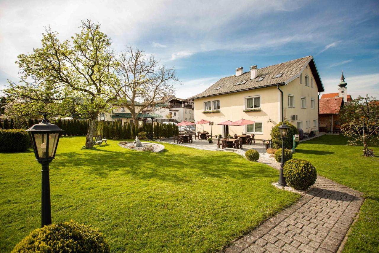 Pension Knoll Schörfling Esterno foto